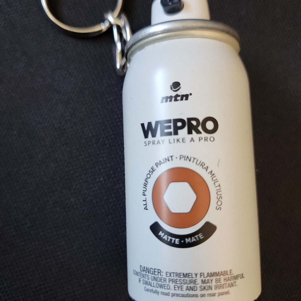 montana mtn WePro spray can keychain Graffiti Irak Kaws Alife Supreme Obey Rvca
